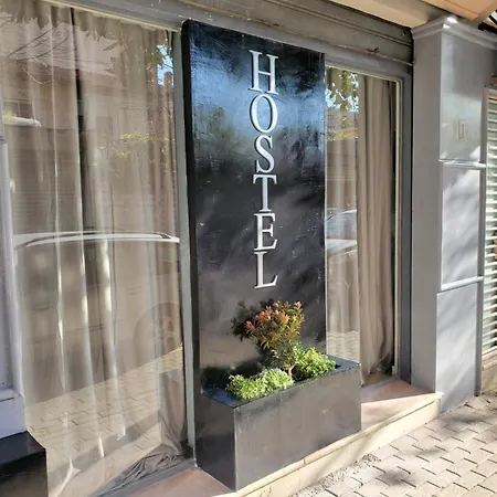 Wander Luxe Hostal *
