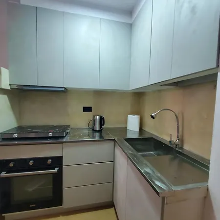 Hostel Wander Luxe Tirana