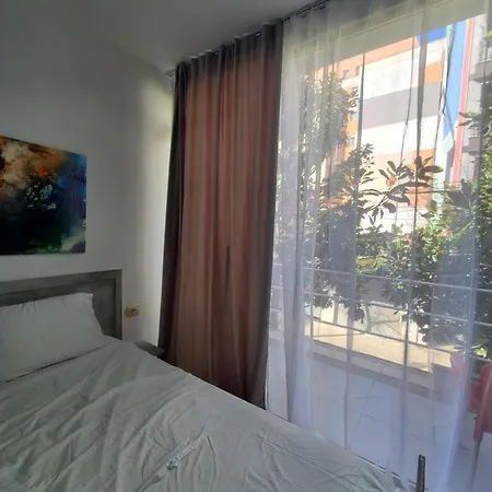 Wander Luxe Hostal