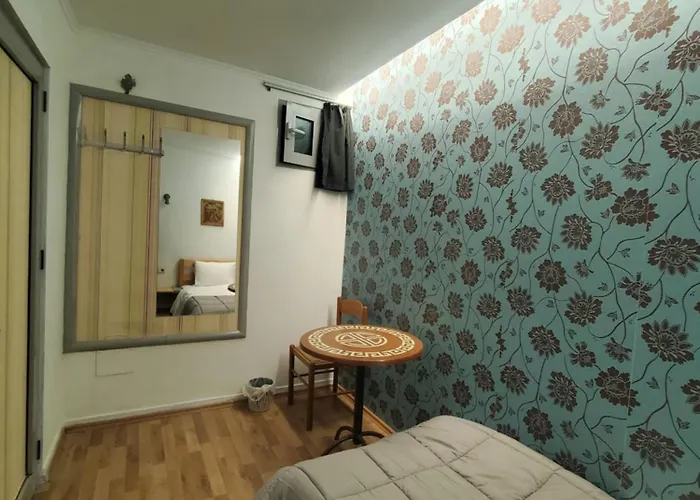 Hostel Wander Luxe Tiran
