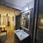 Hostel Wander Luxe Tirana