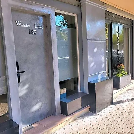 Wander Luxe * Tirana