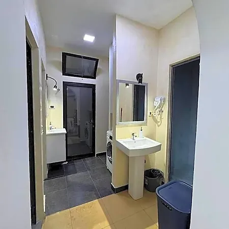 Wander Luxe Vandrerhjem Tirana