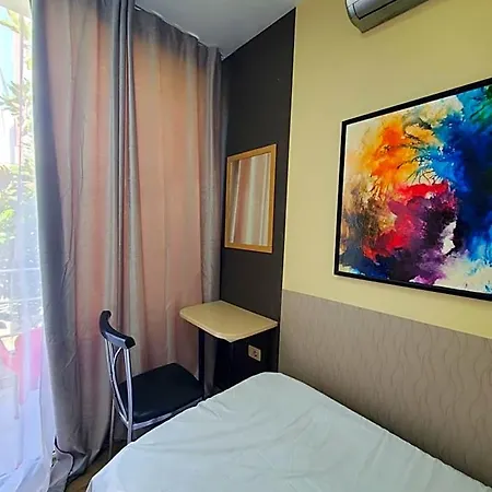 Wander Luxe * Tirana